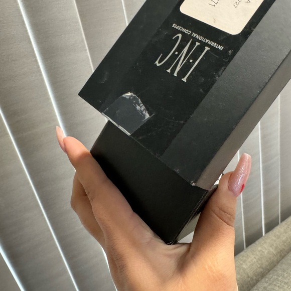 SOLD🌸💐 INC INTERNATIONAL CONCEPTS classic watch - Picture 6 of 9